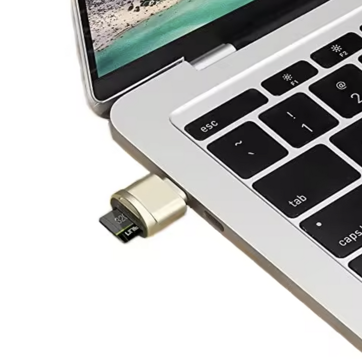 SNPSHT Mini SD Card Reader - USB C